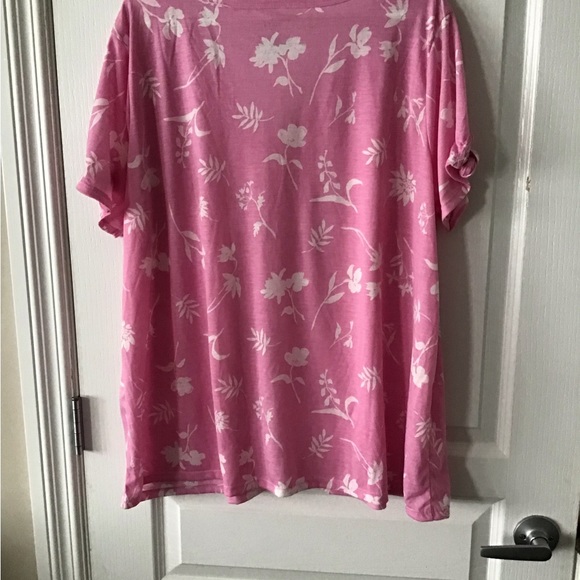 Plus Size 2 Dye 4 T-shirt - Picture 2 of 3